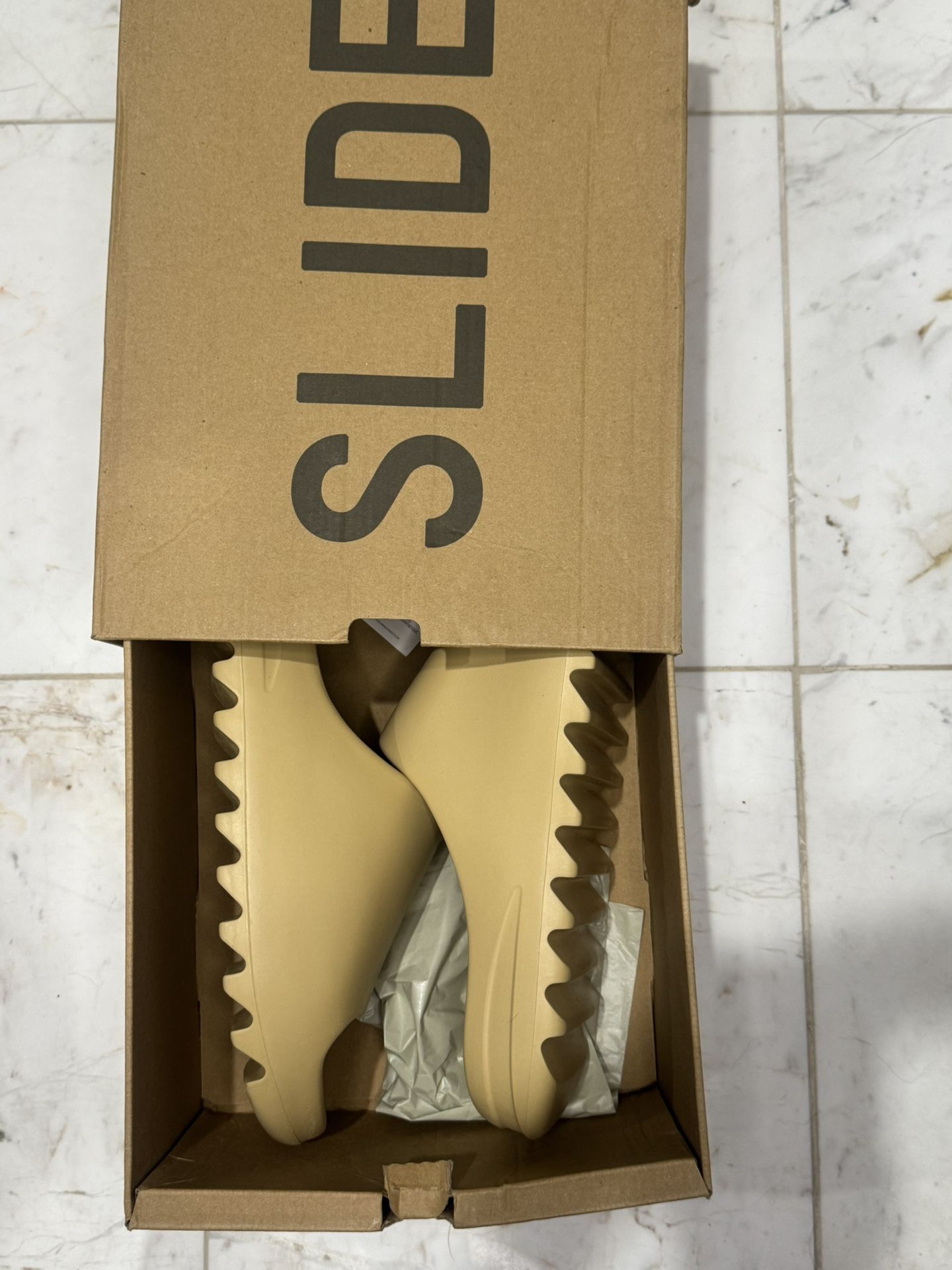 Adidas men’s Yeezy slides flax