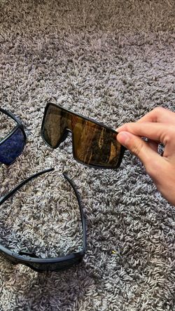 NEW Oakley Sutro with gold lens