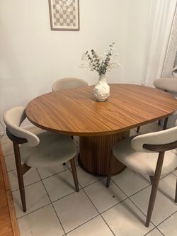 Dinning Table