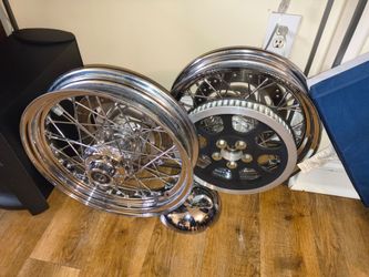 2000 and up Harley Davidson chrome spoke rim