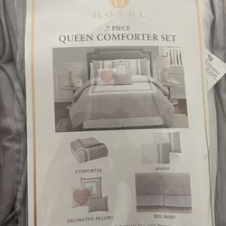 Queen comforter set