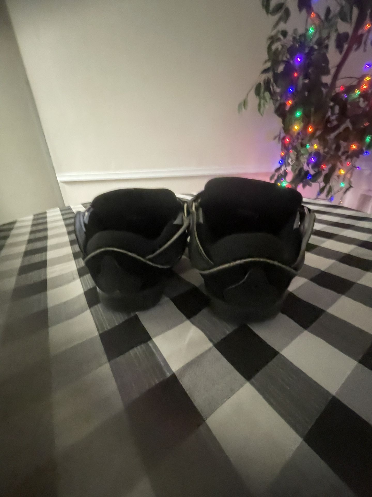 Black Lavins Size 43