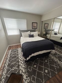 Full size bed