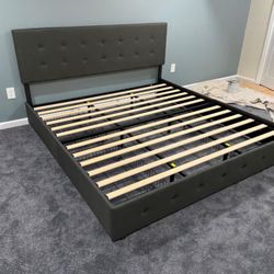 Bed queen size 