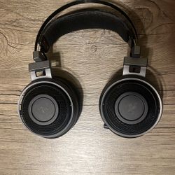 Razer Nari Ultimate Gaming Headphones