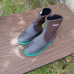 Kobuk Fishing Shoes Size 10