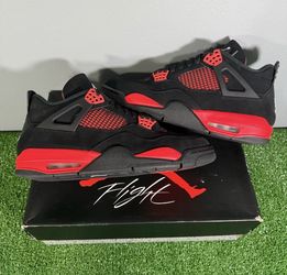 Air Jordan 4 Retro 'Red Thunder' Size 10.5M BRAND NEW