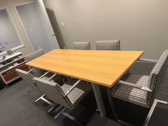 Cassina - Le Corbusier - Dining table - LC6 dining table Oak And Grey Metal Base