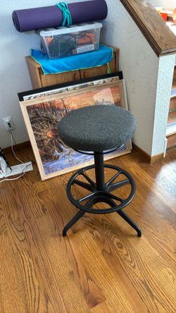 Bar chair