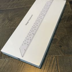 Brand New Apple Magic Keyboard HALF PRICE AMAZON