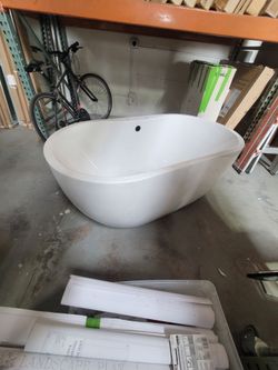 stand alone tub