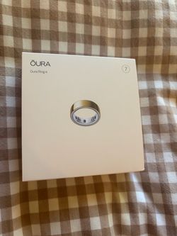 NEW Oura ring 4 size 7