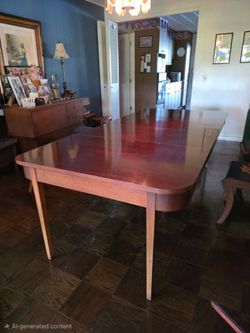 Watertown Slide Dining Table W/Leaves & Table Pads