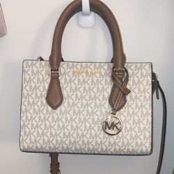 MK Purse 