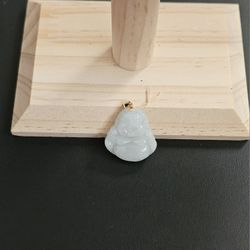 18k Gold Jade Pendant 