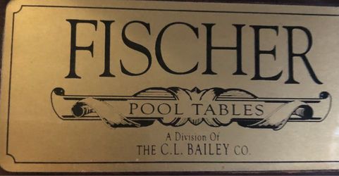 9FT POOL TABLE WITH NEW FELT