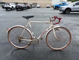 Vintage 1970s Favorit 56cm Road Bike!