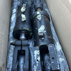Hydrallic Tilt Rams For Forklift - Pair