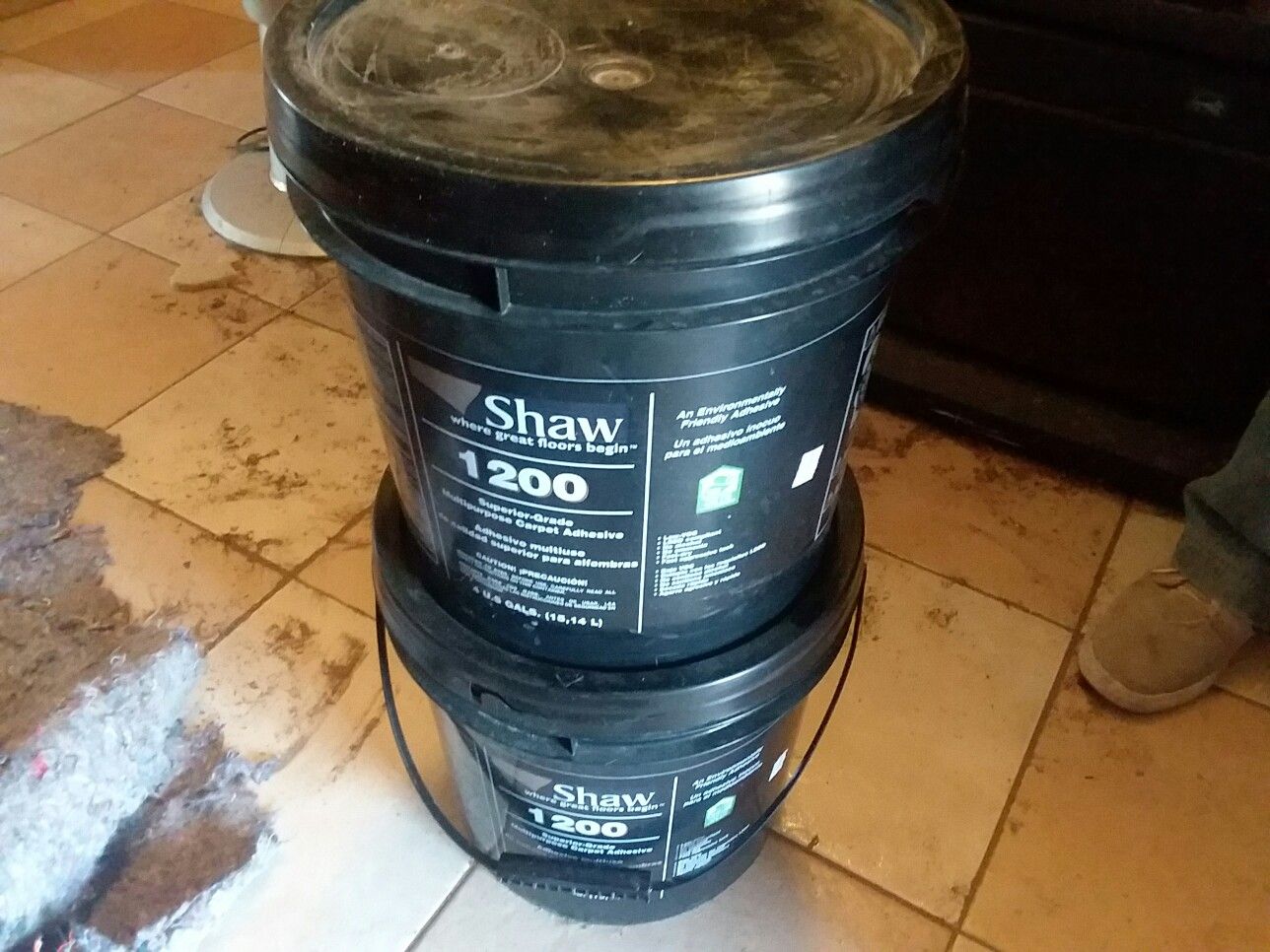 Shaw 1200 multi-purpose carpet adhesive