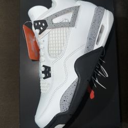 Jordan Retro 4 “White Cement”