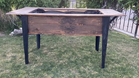 Big Raised Planter … 🌻 REDUCED 🌻