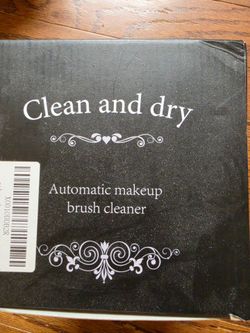 Makeup brush cleaner