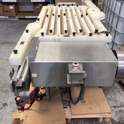 Bottle Conveyor / Scrambler .