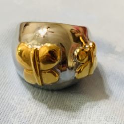 Woman’s Ring