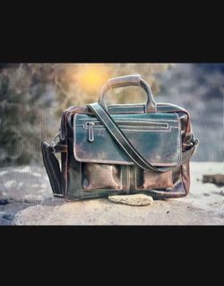Brand New, unopened Buffalo Leather Pilot Bag (Kodiakleather!)