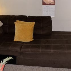 MOVING SALE!!! Quality Furniture Must Go By January 10th!