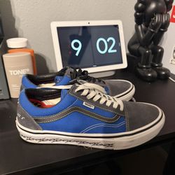 supreme Vans size 10