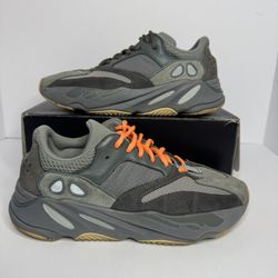 adidas Yeezy Boost 700 Teal Blue Size 9.5 Men’s – Used, No Box 🌊🔥