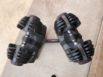 Bowflex SelectTech Adjustable Dumbbells with Stand - 52.5 lbs Each