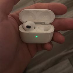 AirPods 4 Missing Right Earbud Only 