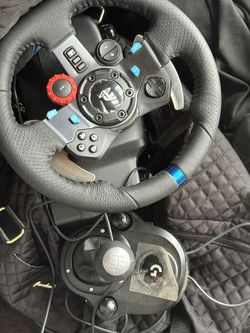 Selling my steering wheels and shifter with the pedals
