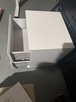 Nightstand drawers