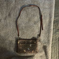 Coach Stripped Bag, It’s Still In Good Condition