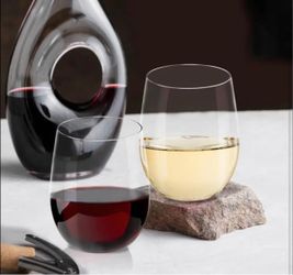 Plastic wine glasses