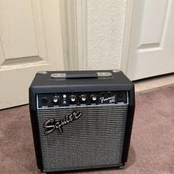 Squier Frontman 10G guitar amplifier.