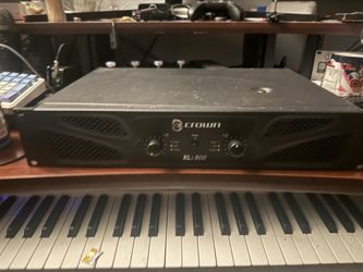 Crown XLi 800 300W 2-channel Power Amplifier