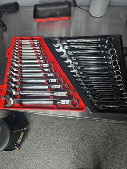 Milwaukee wrenches