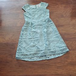 Beautiful Girls dress!