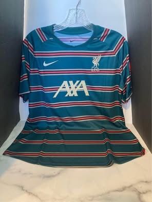 new womens nike liverpool jersey sz large