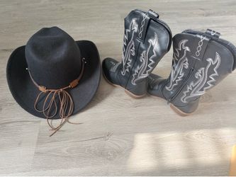 Western little kid boots and hat