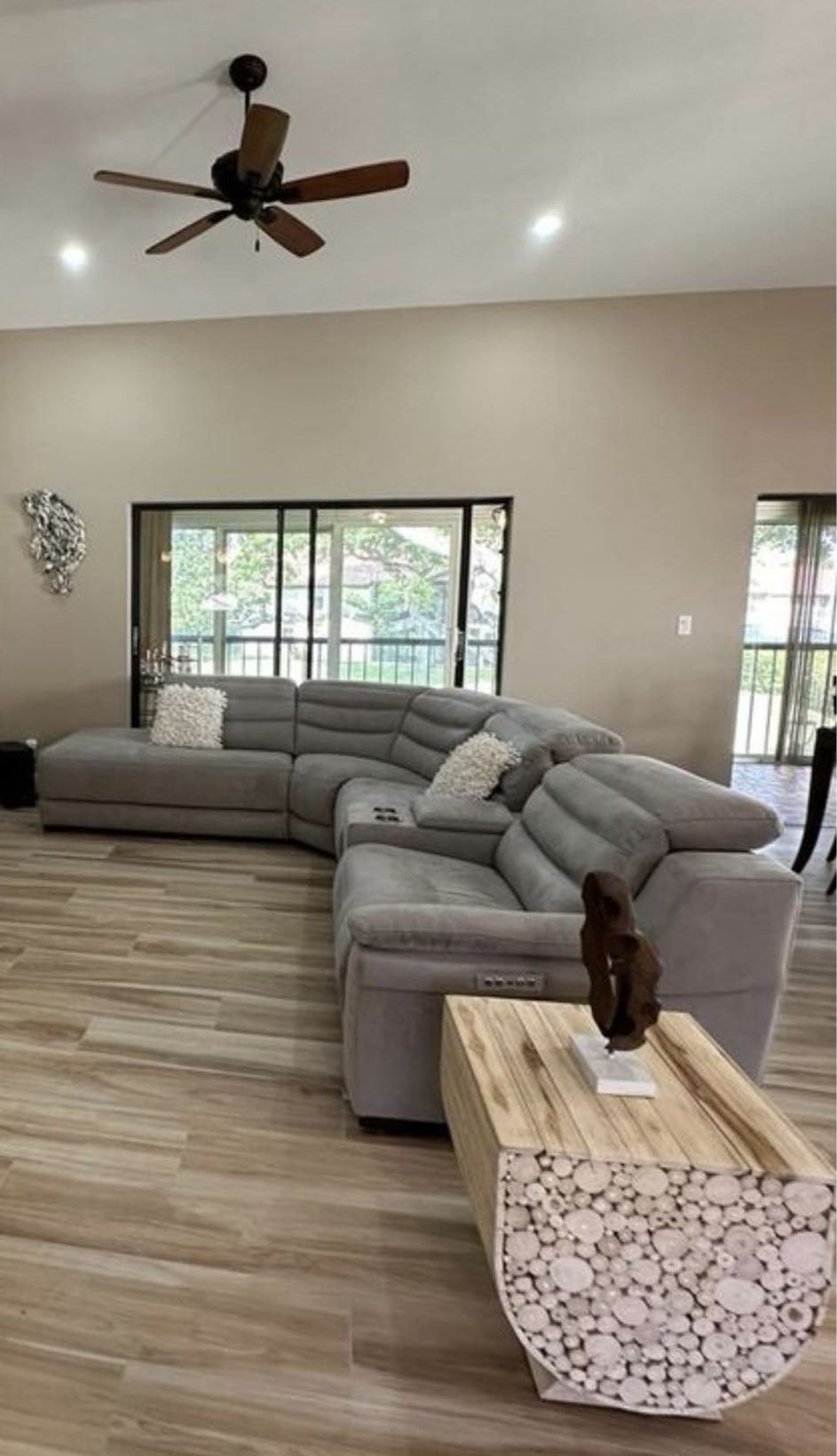 Amazing Electric Recliner Couch