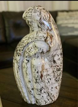  Beautiful Embracing Man & Woman Statue 