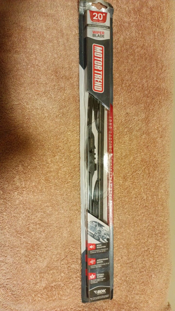 Universal Windshield Wiper