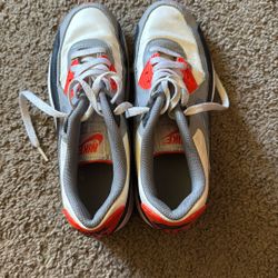 Nike Air Max 90 size 7