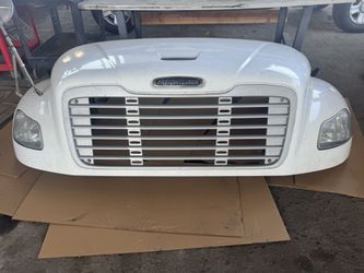 Hood Complete for A M2 106 Freightliner Truck