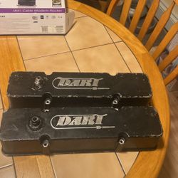 Dart Small block Chevy Valve covers 